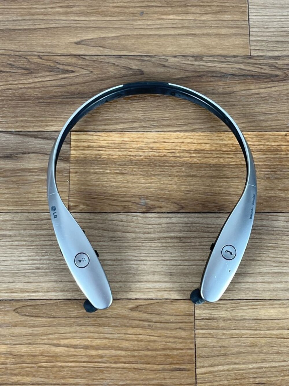LG Tone Infinim HBS-900 Premium Harman Kardon Sound Headset